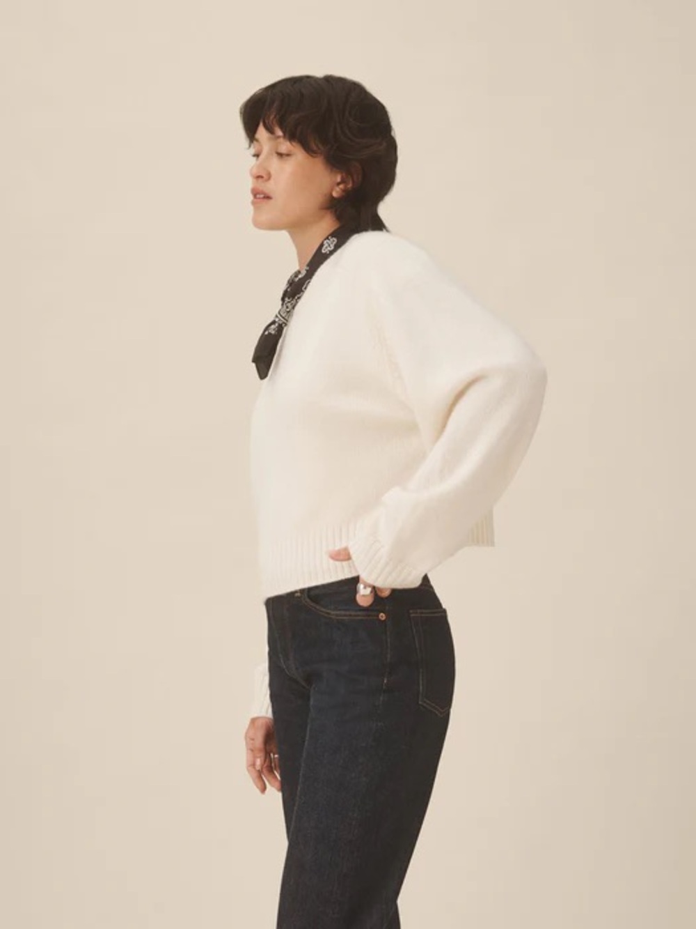 Buck Mason 100% Cashmere Crewneck Sweater Natural Size Medium - Picture 3 of 13